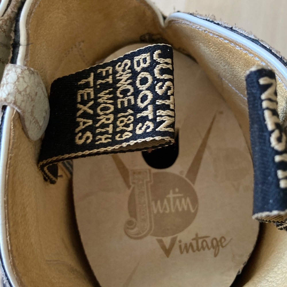 Like New Justin Boots Black and Cream Cowboy Boots sz 10 - Picture 8 of 12